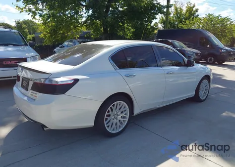 2015 Honda Accord Sport z USA, uszkodzony, nr VIN 1HGCR2F50FA211916